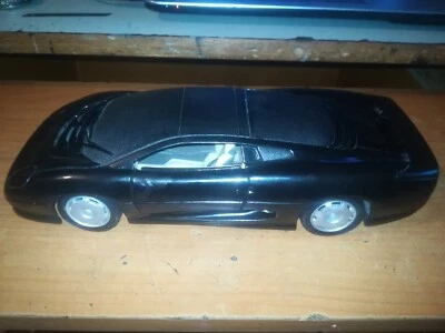 Modellino auto Jaguar XJ220 1990 1:18 Maisto restauro ricambi - Immagine 1 di 4