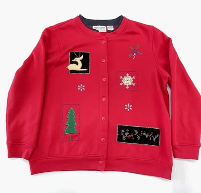 Suéter de Navidad para mujer Shenanigans talla mediana acebo copo de nieve reno árbol Foto 1 de 4