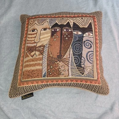 Almohada Laurel Burch 18x18 Caras de Gato Tapiz Tribal Beige Gamuza Espalda Foto 1 de 3