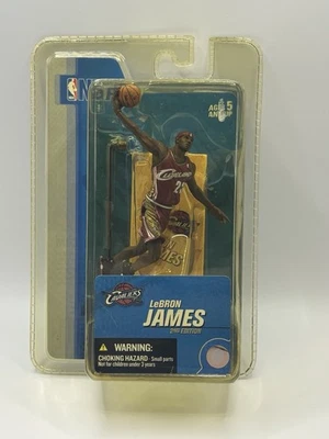 MCFARLANE - 3 Inch 2ND Edition - LEBRON JAMES - CLEVELAND CAVALIERS - 2005 NEW! - Image 1 of 2