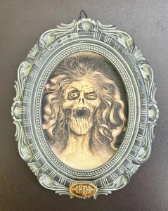Spirit Halloween Disney Haunted Mansion Old Woman Ghoul Portrait DV-605 - Picture 1 of 3