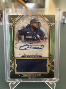 Vladimir Guerrero Jr 2024 Topps Triple Threads Auto Jumbo Relic Emerald #17/50 - Foto 1 di 3