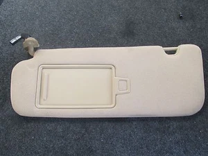 2016 2017 2018 2019 2020 Kia Sedona Sun Visor Driver Left With Illumination Tan - Bild 1 von 3