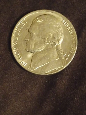 1982 D Jefferson Nickles AU+ - Image 1 of 2