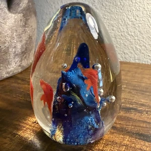 Murano Style Art Glass 4” Egg Shaped Fish Aquarium w Bubbles & Reef Paperweight - Picture 1 of 10