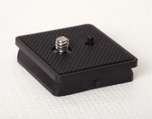 Placa de liberación rápida para el trípode Sakar TR-4 o TR-9 - Imagen 1 de 3