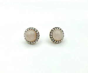 Pendientes de tachuelas grandes firmados romanos de colección - diamantes de imitación alrededor del centro de piedra - Imagen 1 de 5