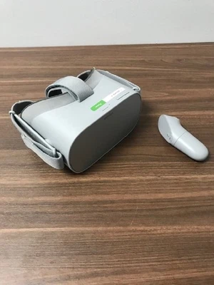 Auriculares de realidad virtual independientes Oculus Go 64 GB grises muy buenos Foto 1 de 3