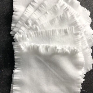 White Fleece (20) 8.5" Pre-fringed Squares Quilting Fabric -100% Cotton - Picture 1 of 3