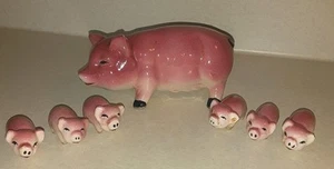 Estatuillas de cerámica vintage de mamá y 6 cerdos bebés rosa MCM retro - Imagen 1 de 11