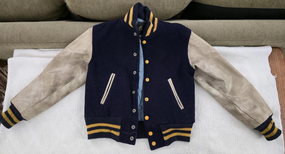 Chaqueta de Cuero de Colección Años 60 AUTÉNTICA RARA Notre Dame Naugalite Juvenil 14 ¡Usada! Foto 1 de 4