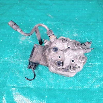 1992 梅赛德斯 W124 300E 燃油喷射分销商 04381012 节气门车身 — 第 1/4 张图片