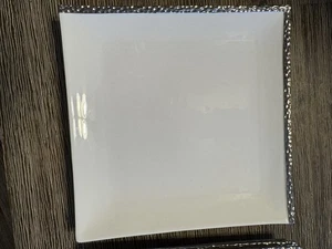 "Placas cuadradas Imperial Italian Disign de Antonio borde blanco/plateado 8"" x 8""" - Imagen 1 de 3