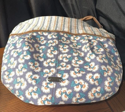 RELIC roomy shoulder purse floral & heart shaped design blue peach pink colors - Image 1 of 4