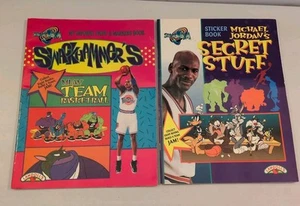 Lotto libri attività Space Jam 1996 Landoll's Paint & Markers & Michael Jordan... - Foto 1 di 14