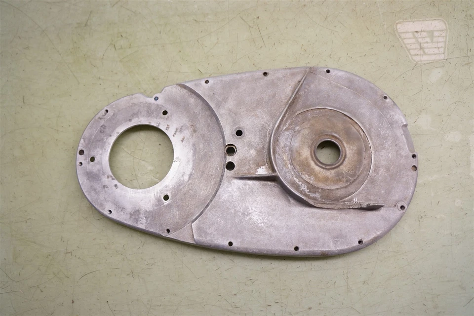 Norton N15CS G15 CS 750 1968 Atlas P11 N15 incomparable *2666B cubierta primaria interior  Foto 1 de 4