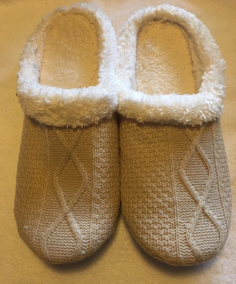 Zapatillas de mujer grandes (11-12) beige de punto con espuma cómoda... Foto 1 de 4