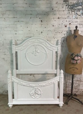 Cama doble única pintada Cottage Shabby Chic Foto 1 de 4