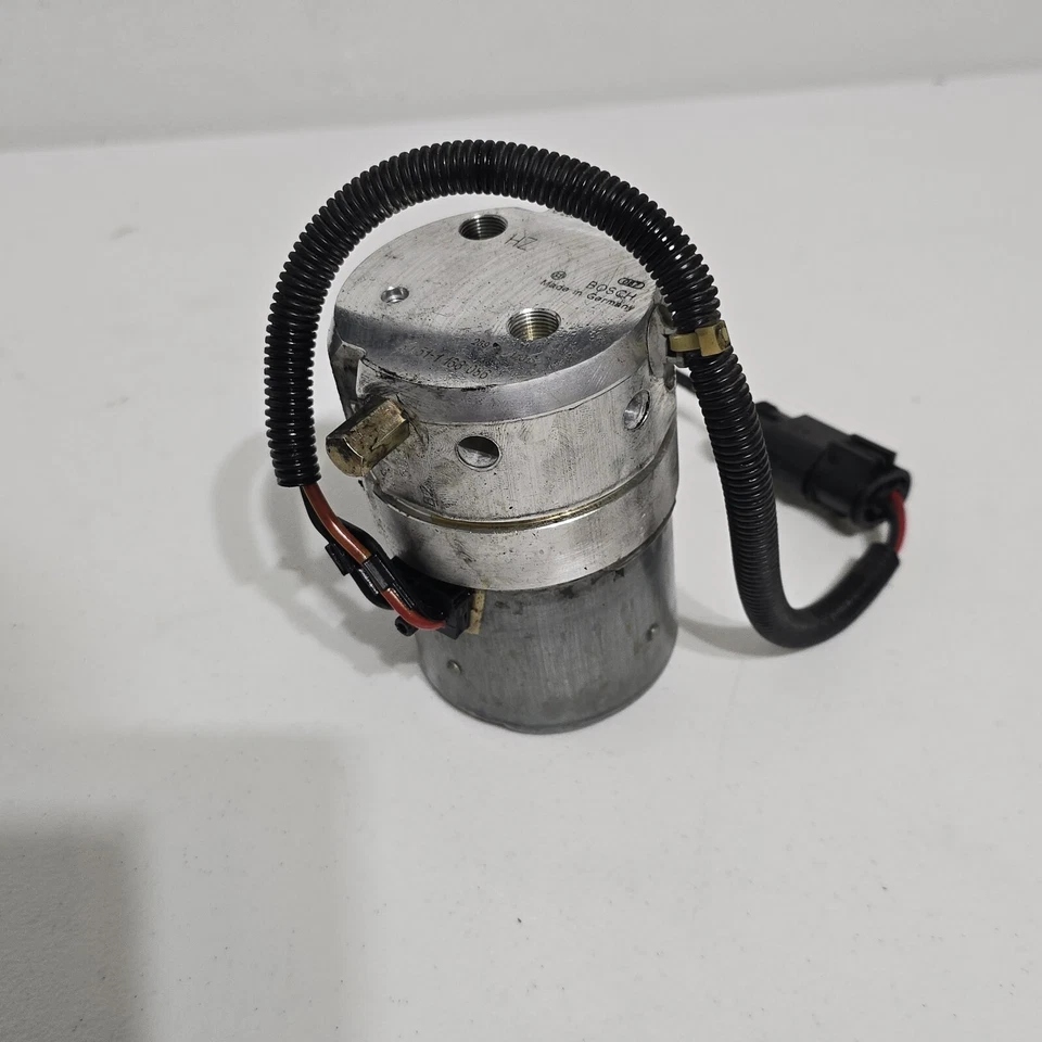 99-06 BMW 330ci 330i 325i 325ci E46 DSC Compressor / Pump OEM 34511166087 OEM - Image 1 of 4