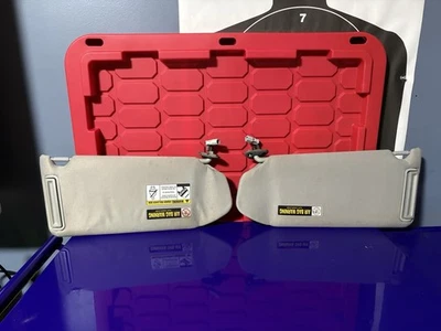 2003-2004 Honda Pilot Driver And Passenger Side Sun Visor Set OEM  Light Grey - Image 1 of 3