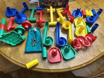 Juego de carreras de mármol Discovery Toys Marbleworks de colección 31 piezas Foto 1 de 4