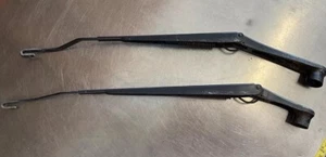 Jeep Grand Cherokee 2005 Windshield Wiper Arms - Bild 1 von 4