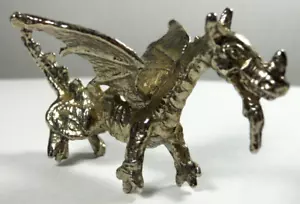 Figura de metal dragón alado vintage fantasía animal místico mágico decoración retro - Imagen 1 de 7