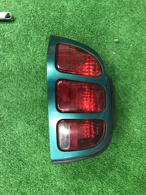 Lanterna traseira esquerda Ford Mustang 1996 1997 1998 fabricante de equipamento original - Imagem 1 de 4