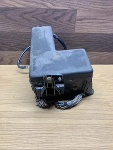 2005-2006 TOYOTA TUNDRA 4.7L ENGINE FUSE BOX RELAY EFB OEM 82741-0C030 - Picture 1 of 6