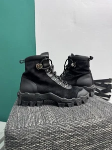 Moncler Helis Wanderstiefel schwarz Wildleder Größe 38 - Bild 1 von 15