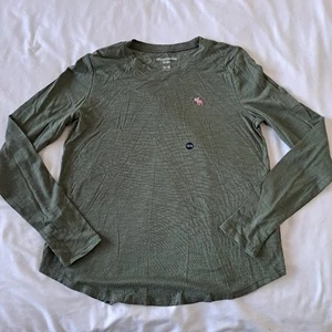 Abercrombie kids girls size 15/16 olive green top New - Picture 1 of 4
