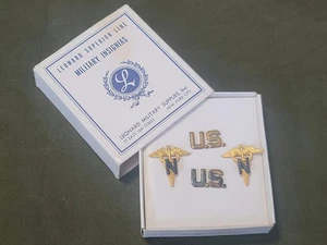 Segunda Guerra Mundial Cuerpo de Enfermeras del Ejército de los Estados Unidos e Insignia de los Estados Unidos Cuello Prendedores en Caja Uniforme de Mujer - Imagen 1 de 10