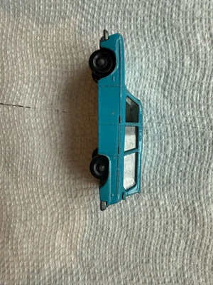 Matchbox Lesney #42 Studebaker Lark Wagonaire - Image 1 of 2