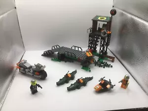 LEGO Agents 8632 Mission 2: Swamp Raid With 2 Minifigures- COMPLETE - Picture 1 of 12