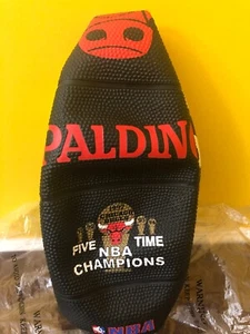 Neu 1997 Spalding Chicago Bulls fünfmaliger NBA Champion Sammlerstück Basketball - Bild 1 von 6