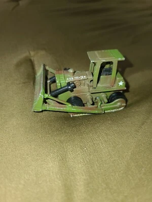 Bulldozer militar fundido a presión ERTL de colección.  Foto 1 de 4
