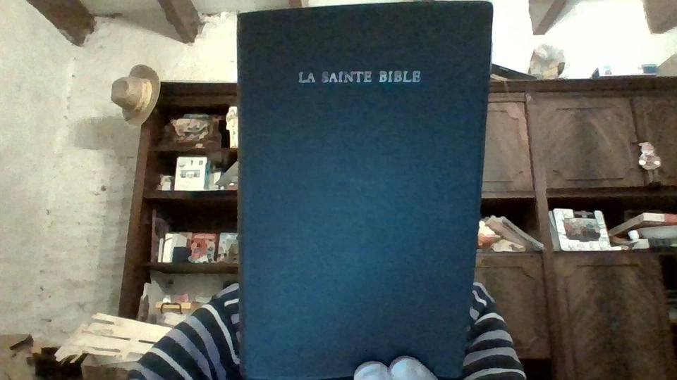 A La sainte bible Louis Segond edition revue - Photo 1/1