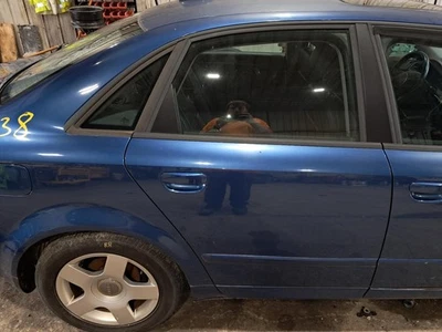Conjunto de puerta trasera derecha usado lado trasero se adapta a: Audi A4 2004 a VIN 400000 Sdn R Foto 1 de 4