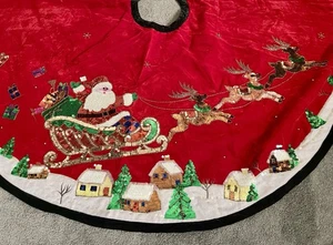 53" Classic Christmas Santa and Reindeer Tree Skirt Neiman Marcus - Picture 1 of 9