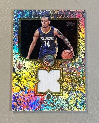 Micah Peavy 2025-26 Topps Franchise Fabrics Player Worn Gold Holo Foil 09/50 RC - Image 1 of 4