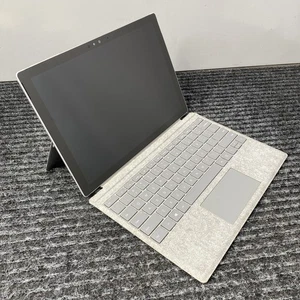 Microsoft Surface Pro 4 1724 i5-6300U 2.40GHz 8GB RAM 256GB NVMe - Afbeelding 1 van 12
