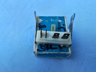 NOS 1967-1968 CHEVROLET+CHEVELLE+NOVA+CAMARO BACKUP LAMP SWITCH 3909537 SEE APPS - Imagem 1 de 3