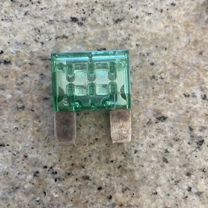 BUSSMANN 30 AMP MAXI BLADE-TYPE FUSE 30A Bussman Male 6 Pk - Picture 1 of 3