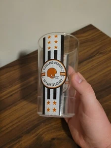 Cleveland Browns 2021 75th Anniversary Kunststoff Trinkglas Kratzer - Bild 1 von 7