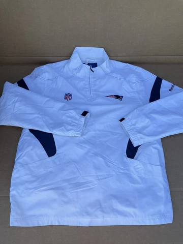 NEW NWOT REEBOK ON FIELD NFL New England PATRIOTS WINDBREAKER JACKET WHITE MEN L Cover