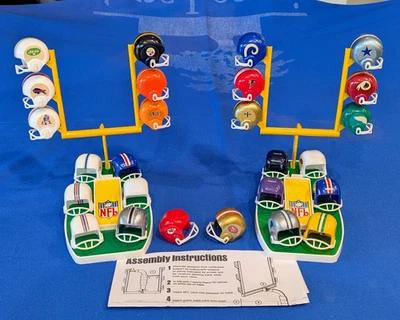 批量 (26) 60 年代/70 年代 复古 NFL 迷你口香糖足球头盔 + 2 个“Y”展示架! — 第 1/4 张图片