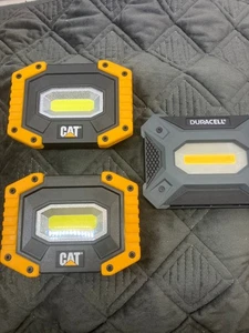 PAIR CAT Super Bright Portable Compact LED Work Site Lighting CT3541 500 Lumens - Picture 1 of 7