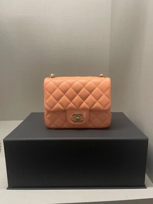 Nuevo Chanel Clásico Solapa Mini Cuadrado Piel de Cordero Rosa Foto 1 de 4