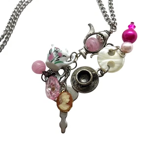 Collar Hecho a Mano Tetera Fiesta del Té De Colección Reciclar Alicia Cerradura Llave Camafeo Botón Rosa - Imagen 1 de 9