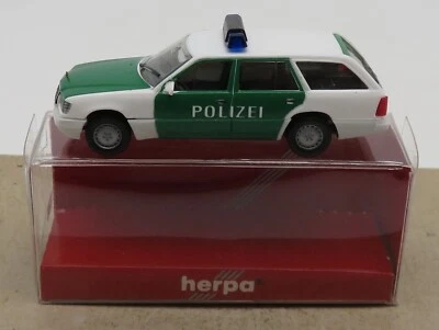 Micro Herpa Ho 1/87 Mercedes-Benz E 320 T Polizei Baden-Württemberg #042017 Box - Immagine 1 di 4